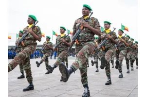 Bénin : plusieurs officiers des forces armées promus au grade supérieur par mérite ou au choix (liste)