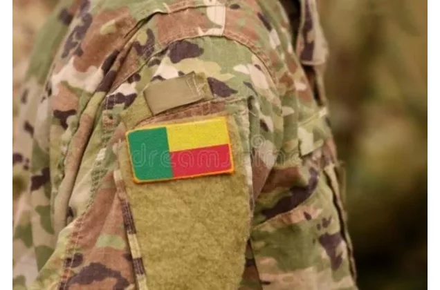 Bénin : un faux militaire condamné à 24 mois de prison ferme pour vol à l'UAC