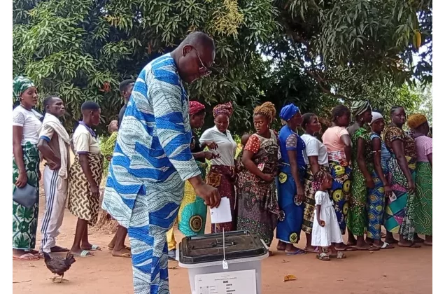 Le député Adomahou après son vote hier : « ...ça prouve que la démocratie est ancrée déjà dans nos mœurs »