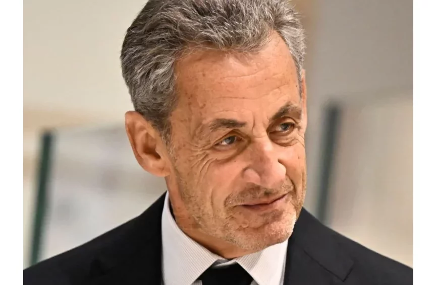 Affaire financement libyen : Nicolas Sarkozy obtient sa remise en liberté sous contrôle judiciaire 
