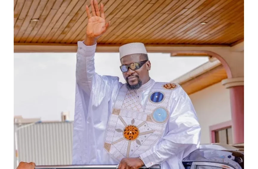 Présidentielle en Guinée : le Général Mamady Doumbouya officialise sa candidature, les vrais opposants écartés