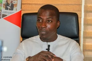 Présidence à 7 ans : le gouvernement dénonce les “intoxications” et clarifie l'application de la réforme