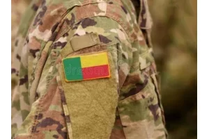Bénin : un faux militaire condamné à 24 mois de prison ferme pour vol à l'UAC