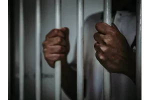 Bénin : prison ferme pour 2 frères pour avoir dépensé plus d'un million F CFA, reçu par erreur par mobile money 