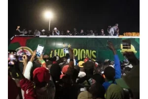 CAN 2025 : accueil triomphal des Lions de la Teranga à Dakar avec le trophée 