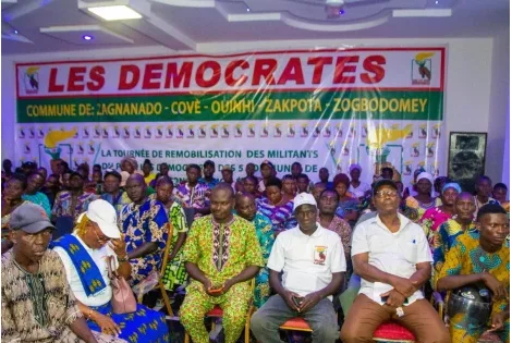 Les Démocrates : El-hadj Issa Monsia en tournée de remobilisation dans la 24è circonscription électorale