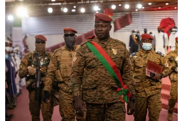 Le Togo confirme avoir extradé l'ex-putschiste Paul Henri Damiba vers le Burkina Faso