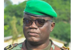 Bénin : le Général Fructueux Gbaguidi soutient sa thèse de doctorat à Paris