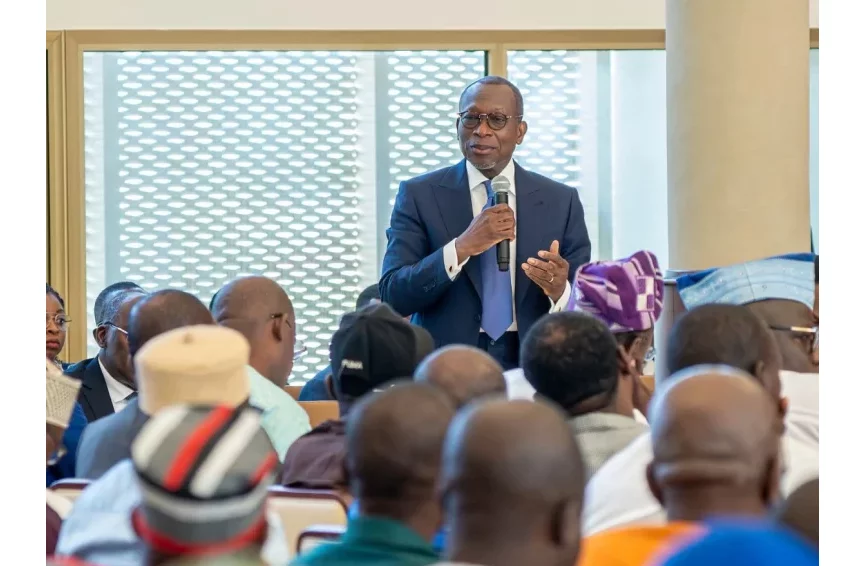 Bénin : Talon fait ses adieux aux préfets, maires et SE rencontrés à la Marina