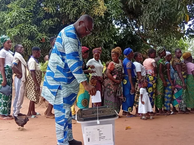 Le député Adomahou après son vote hier : « ...ça prouve que la démocratie est ancrée déjà dans nos mœurs »