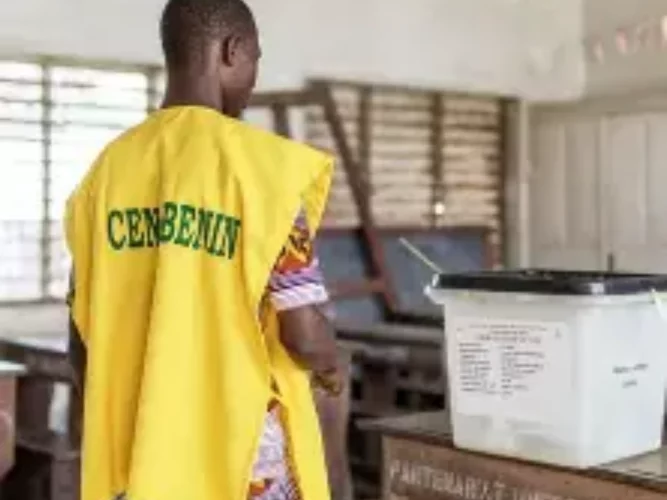 Présidentielle d'avril au Bénin : démarrage de la formation des membres de poste de vote 