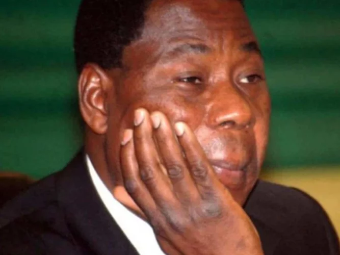 Affaire parrainage Les Démocrates : le député Sodjinou prêt à porter plainte contre Boni Yayi et Cie