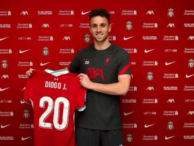Diogo Jota : le numéro 20 du joueur décédé dans un accident de la route, "immortalisé" à Liverpool