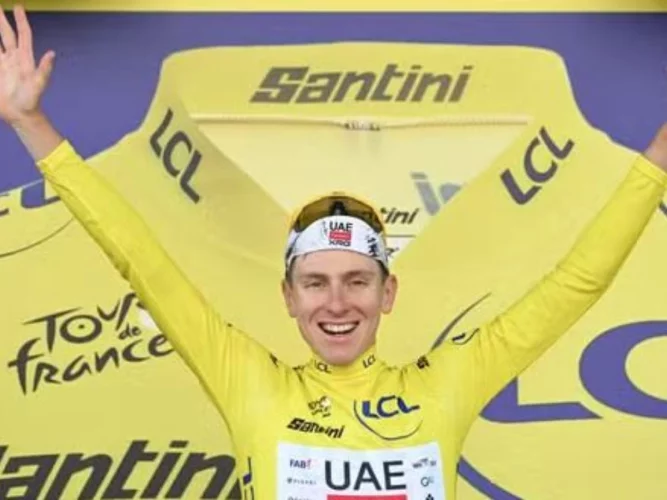 Tour de France 2025 : Pogacar remporte la 7e étape et reprend le maillot jaune